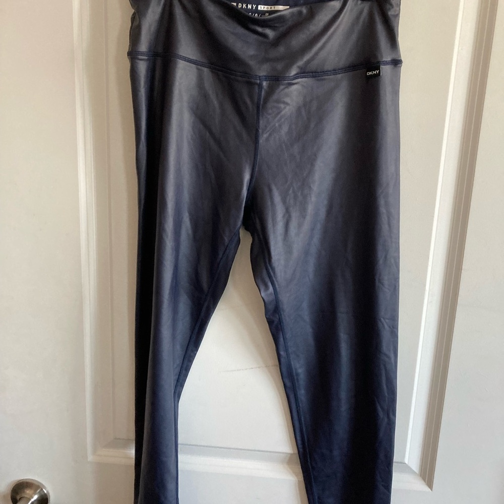 Source Unknown Sleek Black Leather Leg Pants - image 3
